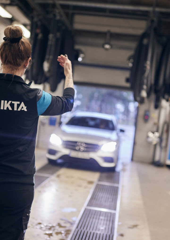 Var femte personbil har allvarliga brister